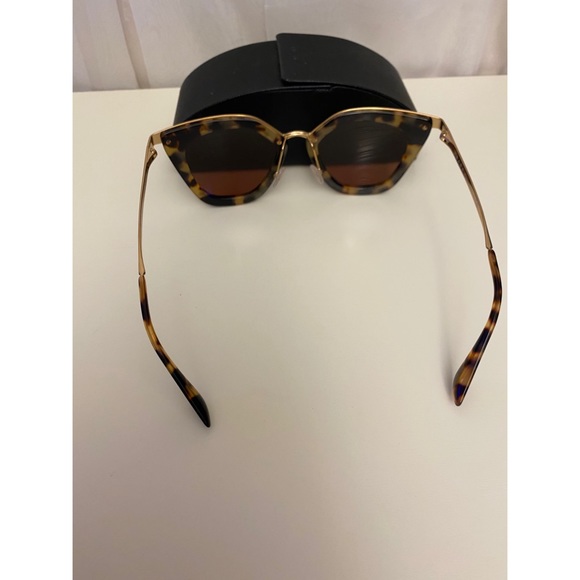 Prada Sunglasses Cat Eye style. Gradient lens. - Picture 4 of 8